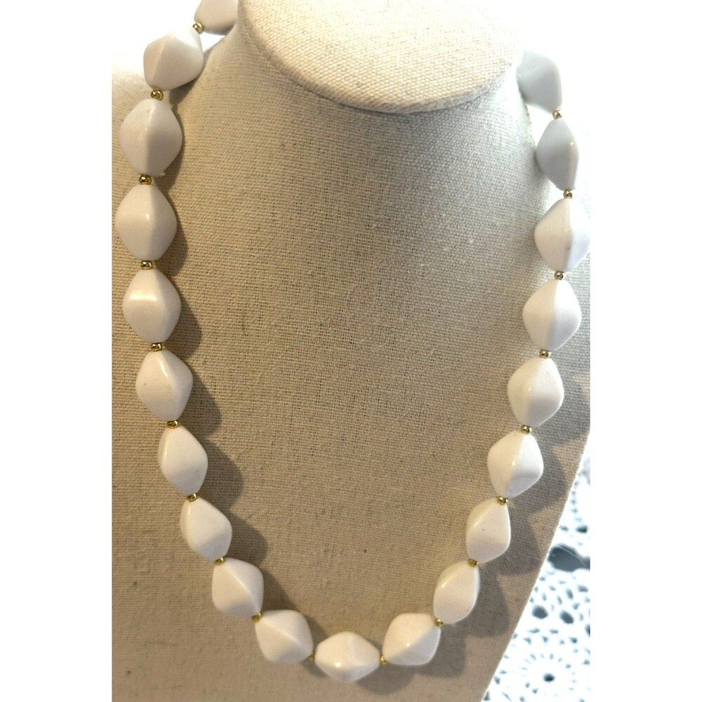 Vintage White Faceted Acrylic Bead Necklace Gold Tone Spacers 18” Mid Century